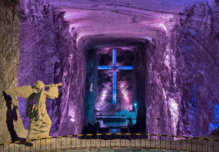From bogota: Salt Cathedral tour a Cultural Heritage Tour - The main nave and its illuminated cross