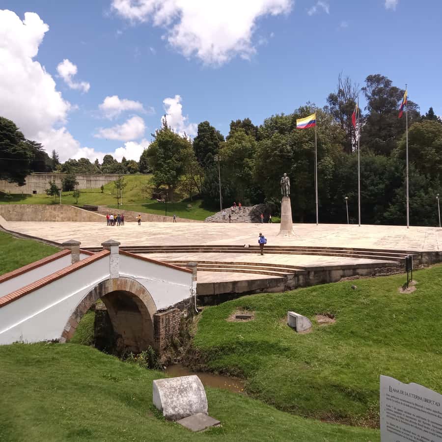 From Bogota: Villa de Leyva Day Magic Town Tour - Sisga Reservoir gives the road a change of pace