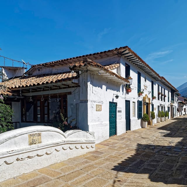 From Bogota: Villa de Leyva Day Magic Town Tour - Casa Terracota brings art into the itinerary