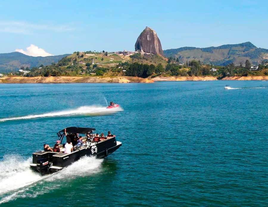 From Guatape: Pablo Escobar Mansion, Paintball & Boat Ride - Why La Manuela makes this tour different