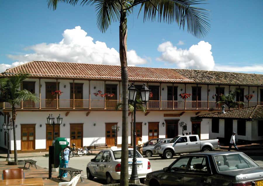 From Medellín: El Retiro Private Tour with Food Tastings - Private transport, timing, and comfort