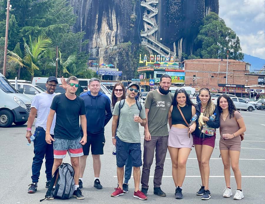 From Medellin: Guatapé Day Trip with El Peñol Rock and Lunch - The morning ride from Medellín to Antioquia’s countryside