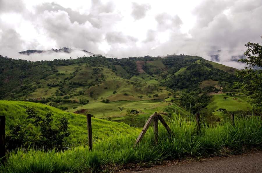 From Medellín: Jardín Private 2-Day Tour with Activities - What the $245 price really covers