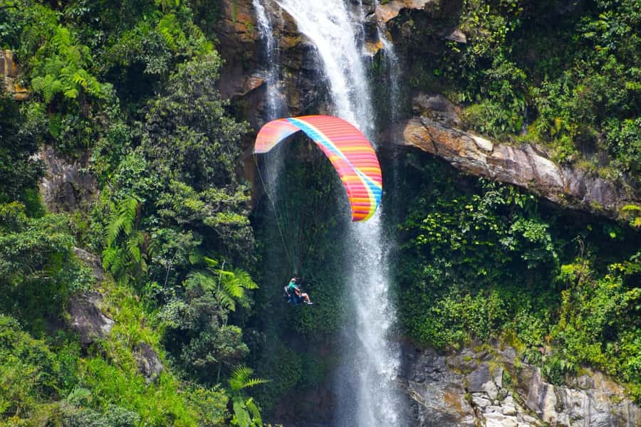 From Medellín: Paragliding Flight and Guatape Tour - Key points at a glance