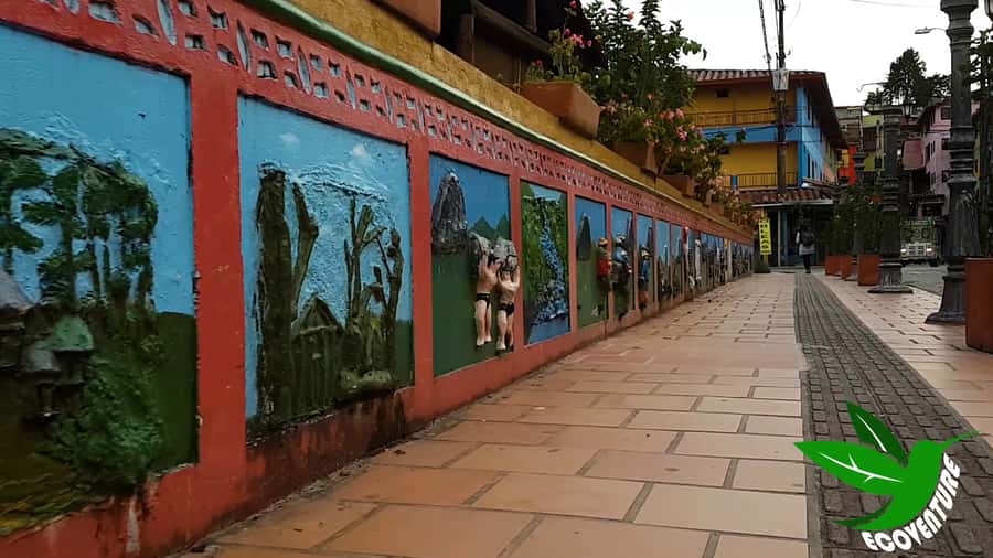 From Medellín: Paragliding Flight and Guatape Tour - What the $213 price really covers