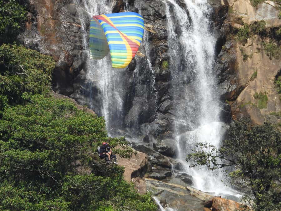 From Medellín: Paragliding Flight and Guatape Tour - Leaving Medellín for Cocornás mountain air