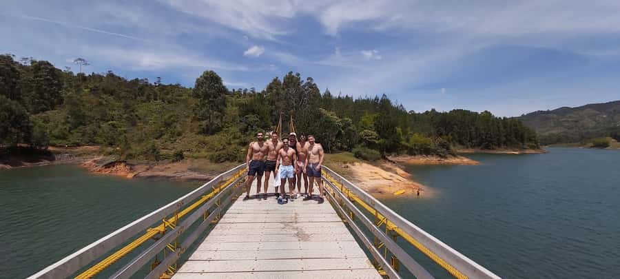 From Medellin: Private Guatape Car Tour with Coffee Tour - The guides: Juan, César, and Jose