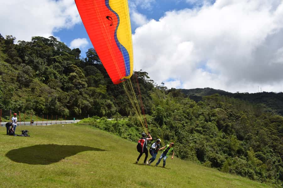 From Medellin: Private Paragliding Tour Over Waterfalls - How Long Will You Actually Be in the Air?