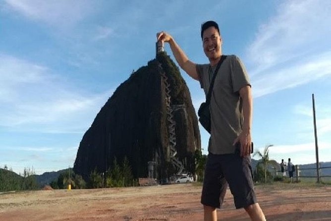 Full Day Private Pablo Escobar Tour including Guatape - Guatapé Dam and Laguna de Guatapé