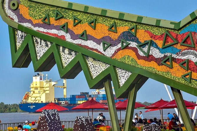 Full Day Tour from Cartagena through Barranquilla and Santa Marta - Barranquilla’s monuments in quick succession