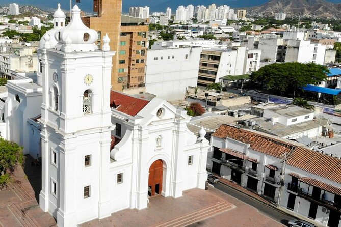 Full Day Tour from Cartagena through Barranquilla and Santa Marta - El Rodadero: beach time with conditions