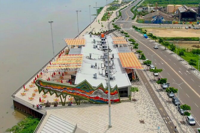 Full Day Tour from Cartagena through Barranquilla and Santa Marta - The early road to Barranquilla