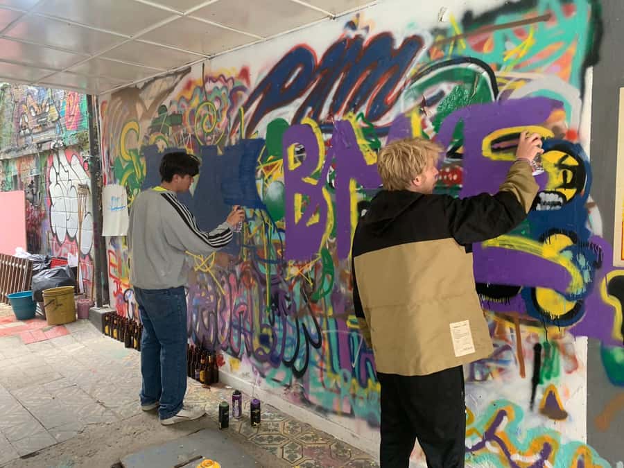 Fun Graffiti Workshop: The Art of Aerosol and Color - A two-hour route from sketchbook to spray can