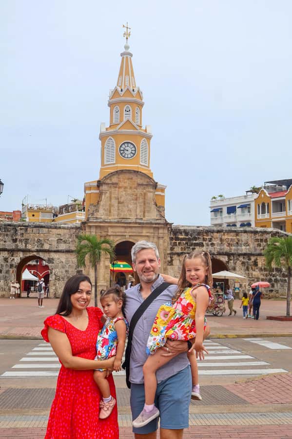 Gastronomic tour and professional photos in the old city - Key points to know before booking