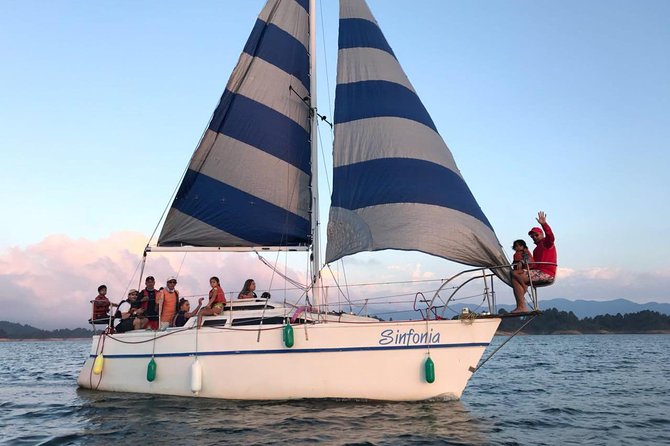 Go Sailing Guatape - Three hours on the Guatapé reservoir