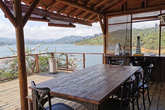 Guatape and El Peñol town and dam tour from Medellin - Why this Guatapé day feels different