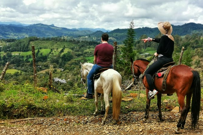 Guatape & Horse Ride & El Peñol Rock & Quaint Town From Medellin - Why this private Guatapé day trip works