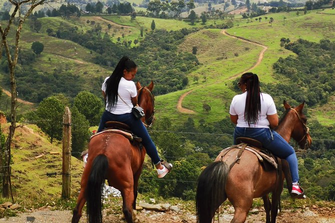Guatape & Horse Ride & El Peñol Rock & Quaint Town From Medellin - Starting at the stable with your horse