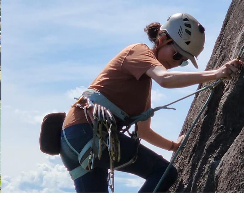 Guatapé: Iconic rock climbing for beginners and experts. - Who will enjoy this most?