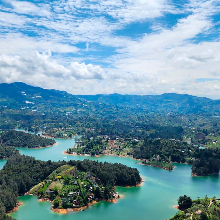 Guatapé & Peñol Rock Day Group Tour - Why Piedra del Peñol is worth the day