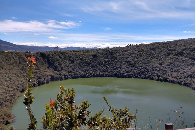 Guatavita Lake & Salt Cathedral Tour. - The early start and Bogotá traffic