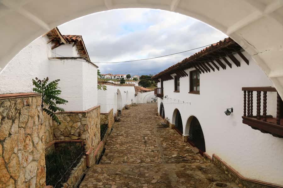 Guatavita: Tour to Guatavita Lagoon, the Village and Casa Loca - Key points at a glance