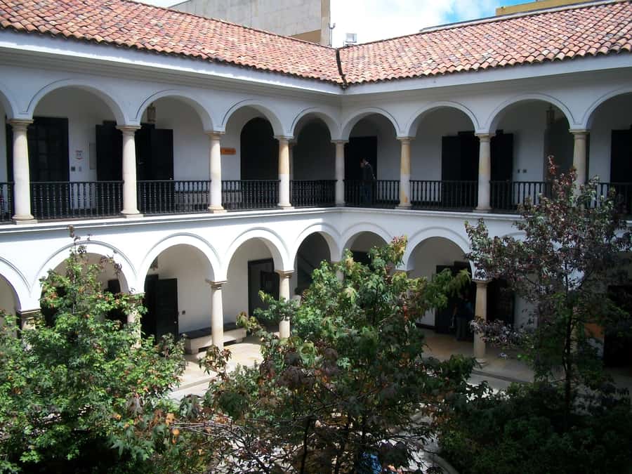 Guided Visit to Botero Museum in Bogota - Why Botero’s rounded figures deserve a closer look