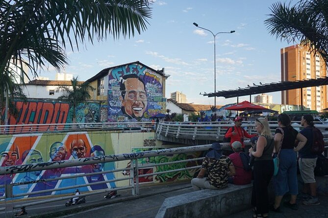 Historical Shared Tour Salsa, Graffiti & Resistance in Cali - La Curva del Boulevard, food, and painted facades