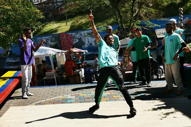 History and Street Art Tour in Comuna 13 - The 10:00 a.m. start in San Javier