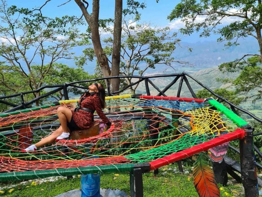 HUILA VIEWPOINTS MANO DEL GIGANTE - Optional rainbow slide and paragliding