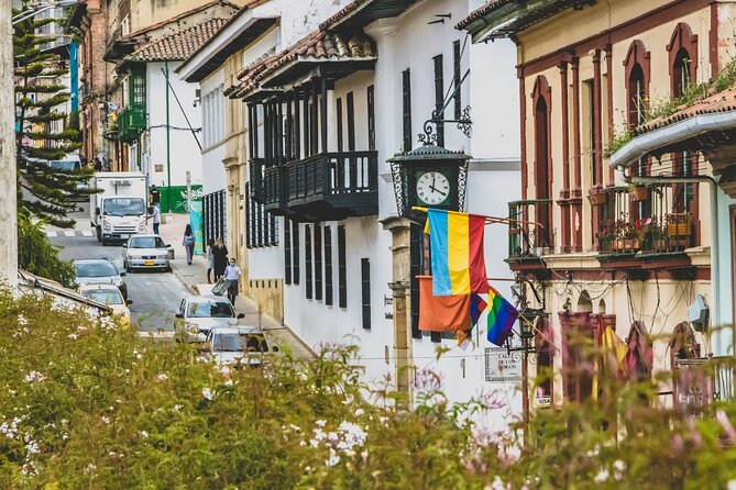 La Candelaria Walking Private Tour (3 Hrs.) - Reading La Candelaria Through Its Buildings