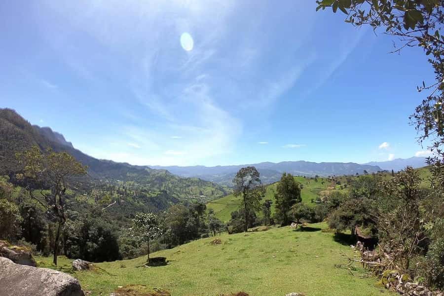 La Chorrera and Chiflon Waterfalls Private Hike Tour - The demanding route to La Chorrera
