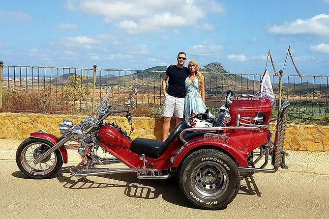 Luxury Rewaco Trike "The Photo Blaster Tour" - (2 hours, Min of 2 passengers) - The return ride is part of the attraction