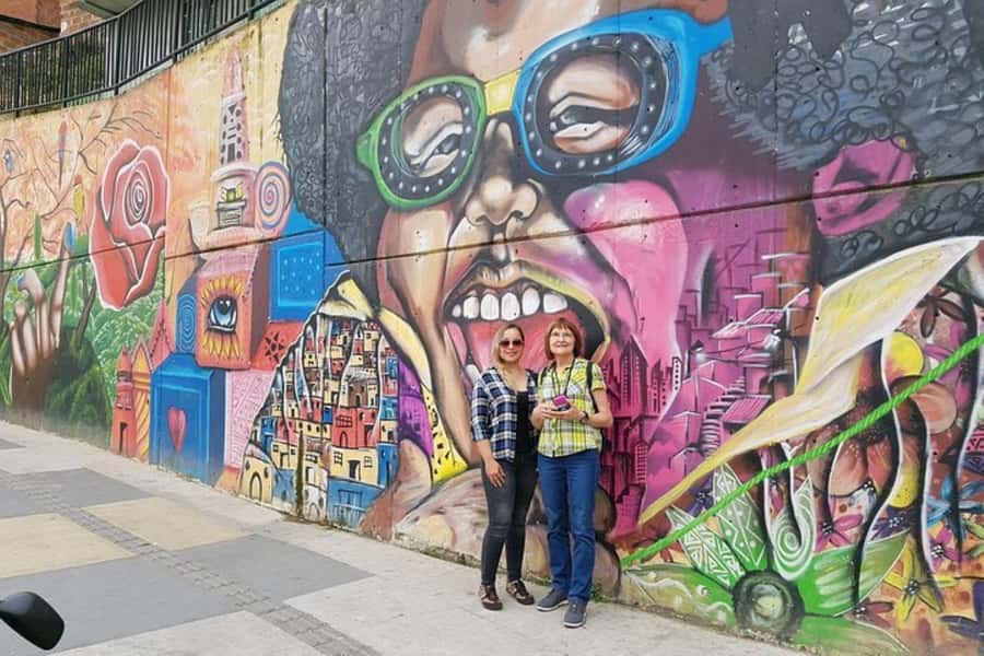 Medellín: 5.5-Hour Guided Private City Tour - Key points to know before booking