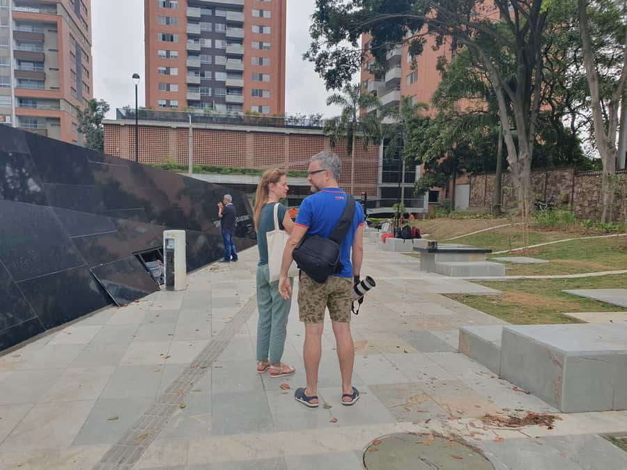 Medellín: 5.5-Hour Guided Private City Tour - Medellín in one half-day: why the contrast matters