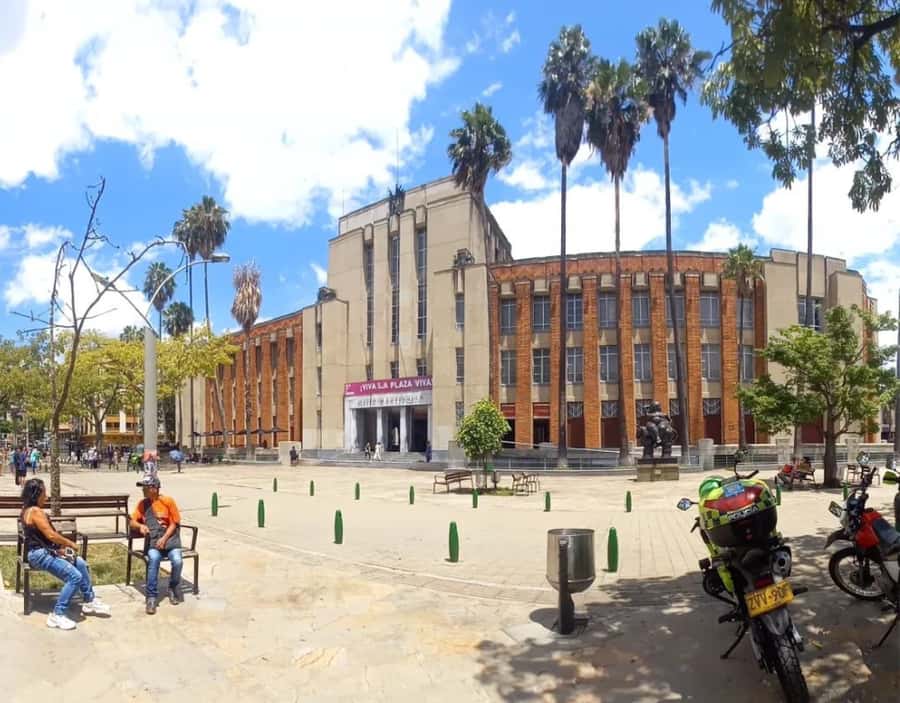 Medellín City Tour and Comuna 13 Experience - Pueblito Paisa gives you the city from above