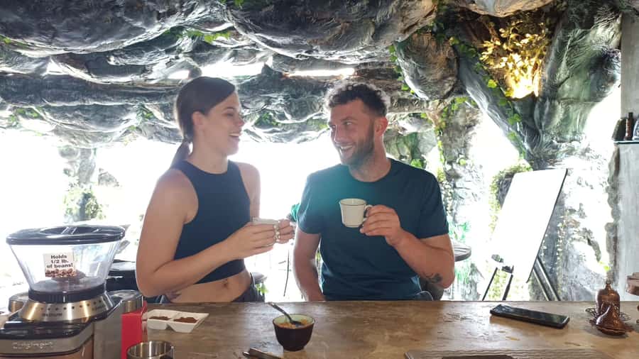 Medellin: Coffee Farm Tour & Spa with Overnight Glamping - Barbecue, firelight, and Medellín below