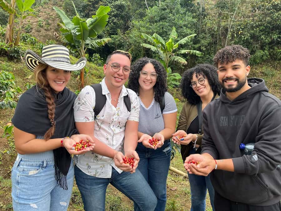 Medellín: Coffee Tour Experience at a Coffee Farm - Key things to know before you go