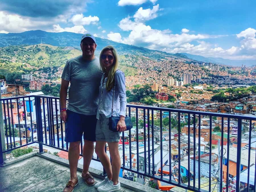 Medellín: Comuna 13, Cable Cars and Botero Statues Tour - Who should book this tour?