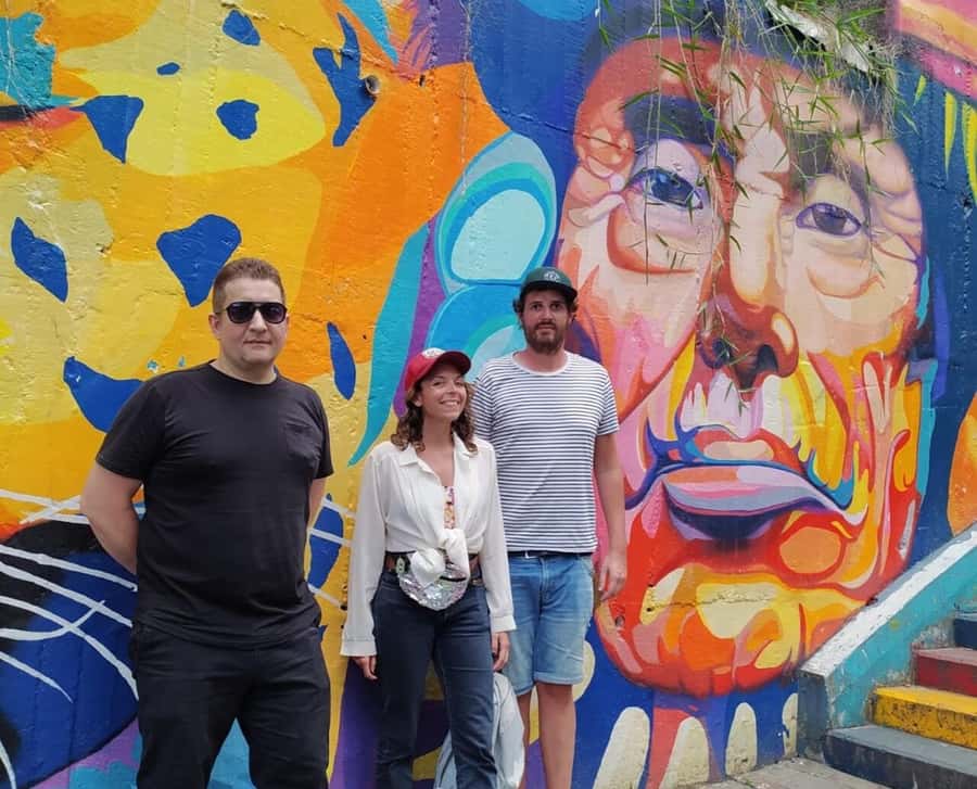 Medellín: Comuna 13 District Tour with Cable Car Ride - Key points to know before you go