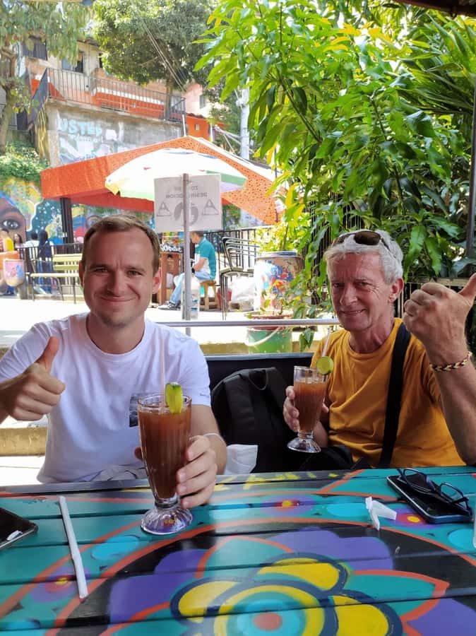 Medellín: Comuna 13 District Tour with Cable Car Ride - How much walking should you expect?