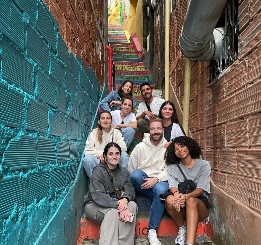 Medellín: Comuna 13 (Graffitour) Discover the Transformation - The electric escalators change how you see the neighborhood
