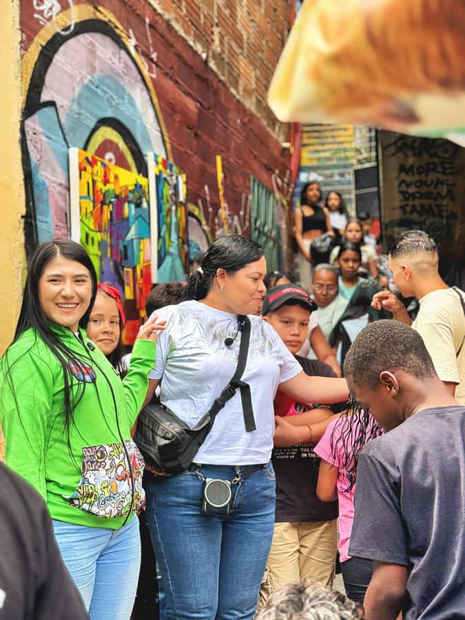 Medellín Comuna 13 local guides snacks and your own graffiti - Walking through 20 de Julio and Las Independencias