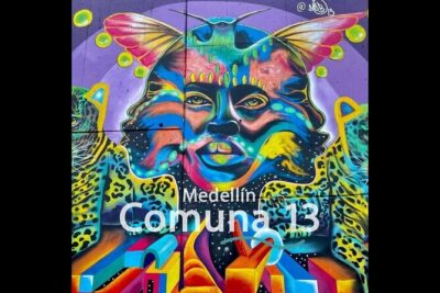 Comuna 13 Tour with Spray Painting and ice cream