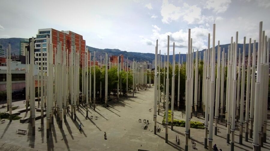 Medellin downtown: History and culture through fun stories - Meeting Sebastian at Alpujarra