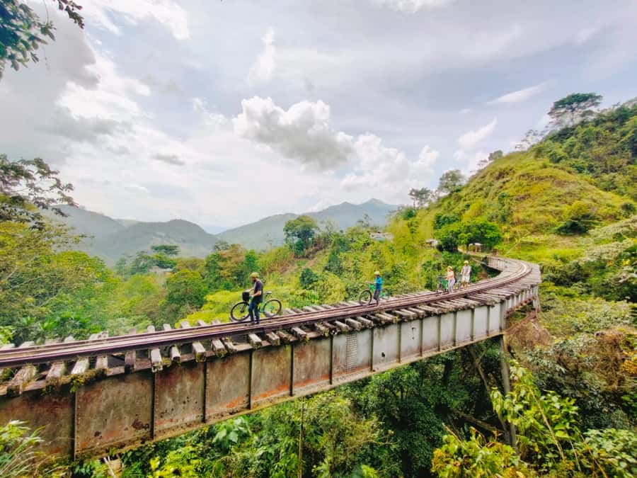 Medellín: Full-Day Mountain Bike Tour with Lunch - Key points to know before you book
