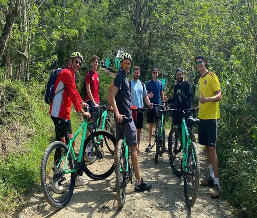 Medellín: Full-Day Mountain Bike Tour with Lunch - Why this route beats a standard day outside Medellín