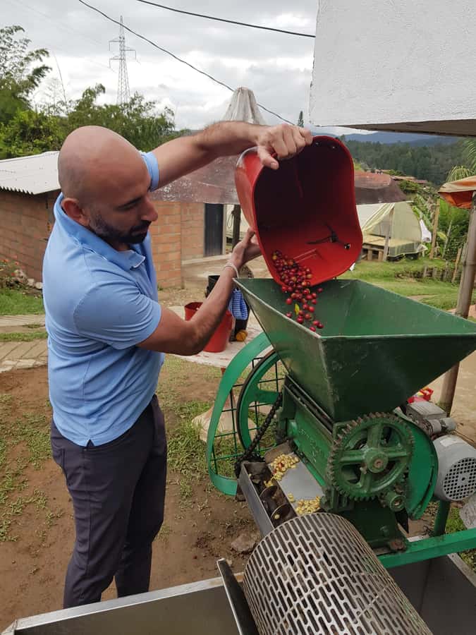 Medellin: Guatape, El Peñol Coffee Farm Private Tour & Fruit - What the $169 price includes