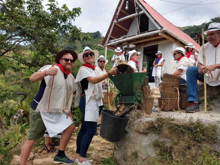 Medellín: Guatape Village with Coffee and Fruit Tasting Tour - Why this Medellín day trip works