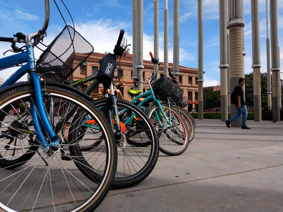 Medellín: Guided City Bike Tour - Why a bike is a smart way to see Medellín